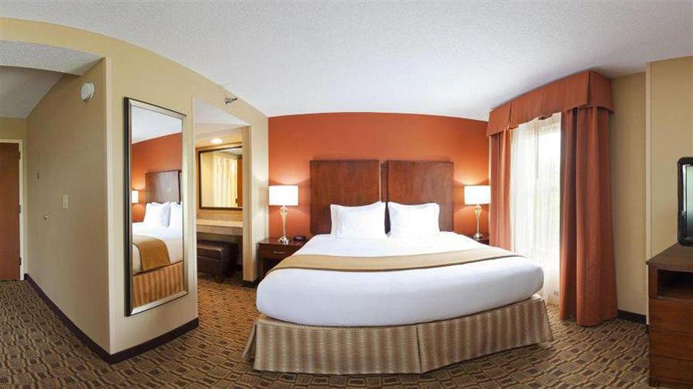 Comfort Suites Near Birkdale Village- האנטרסוויל מראה חיצוני תמונה