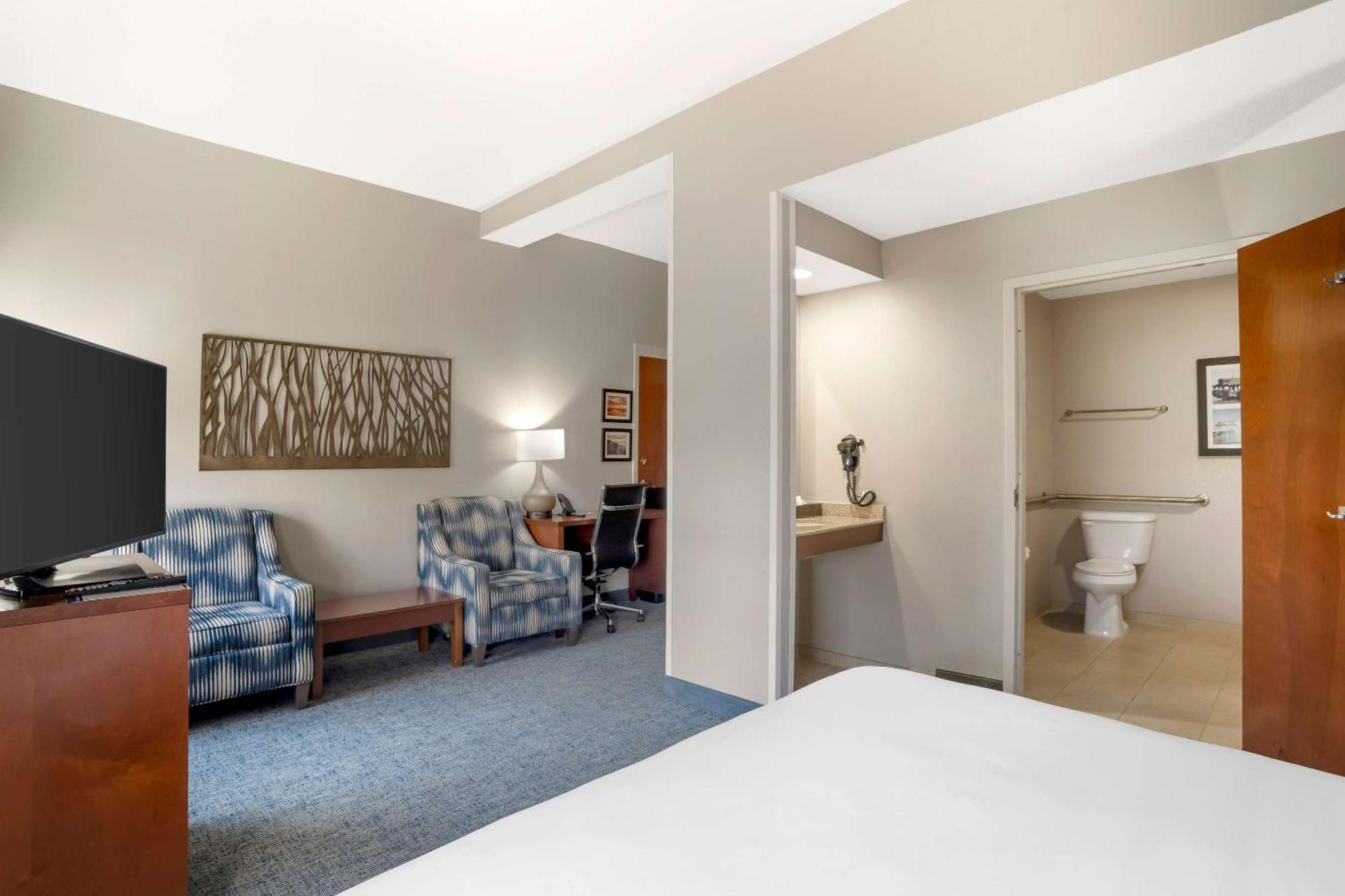 Comfort Suites Near Birkdale Village- האנטרסוויל מראה חיצוני תמונה