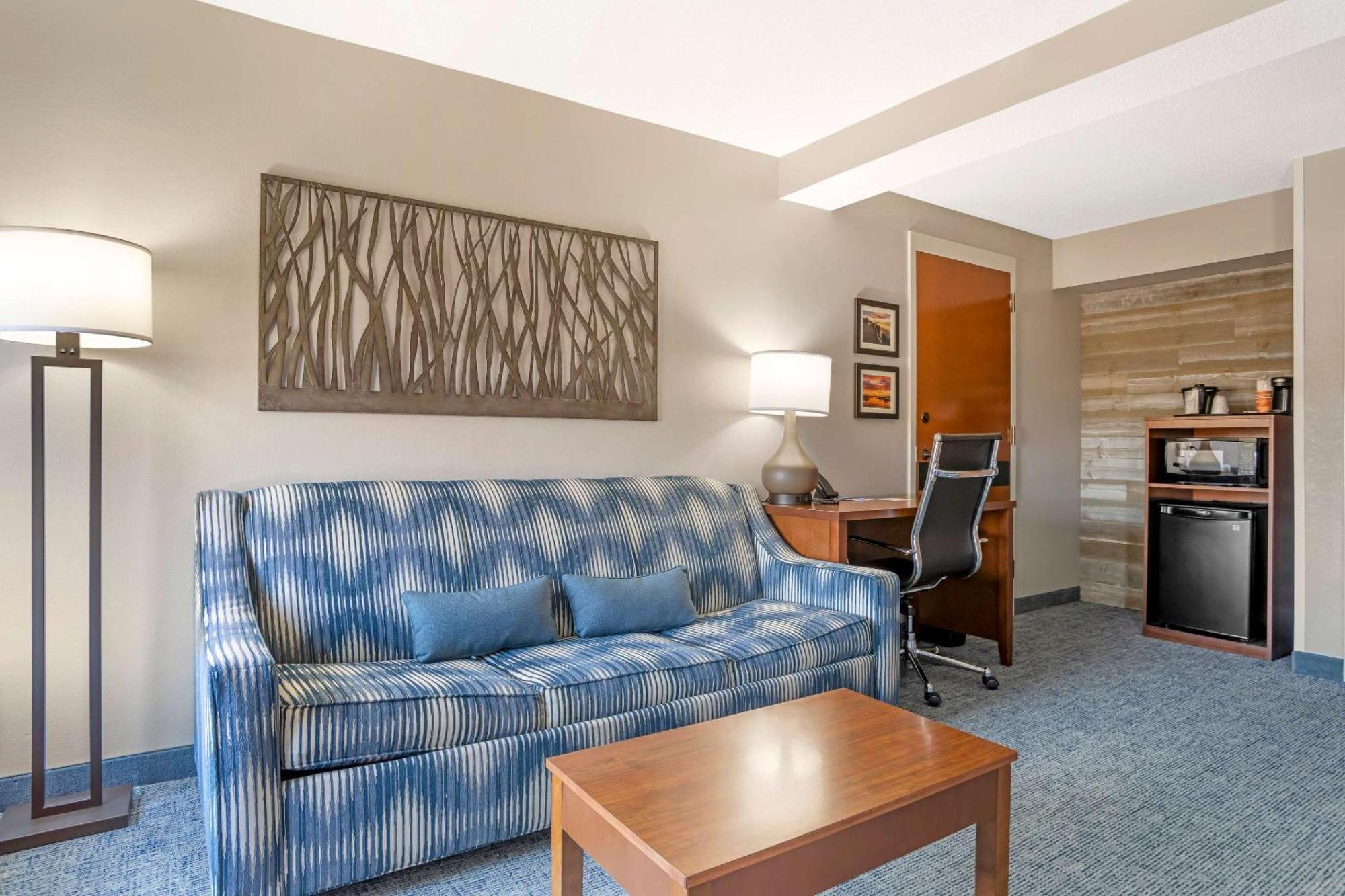 Comfort Suites Near Birkdale Village- האנטרסוויל מראה חיצוני תמונה