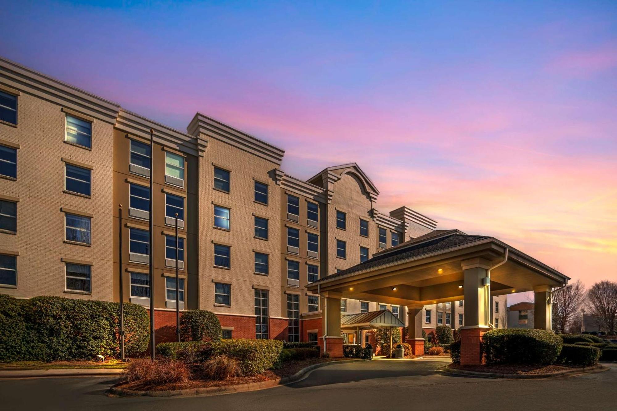 Comfort Suites Near Birkdale Village- האנטרסוויל מראה חיצוני תמונה