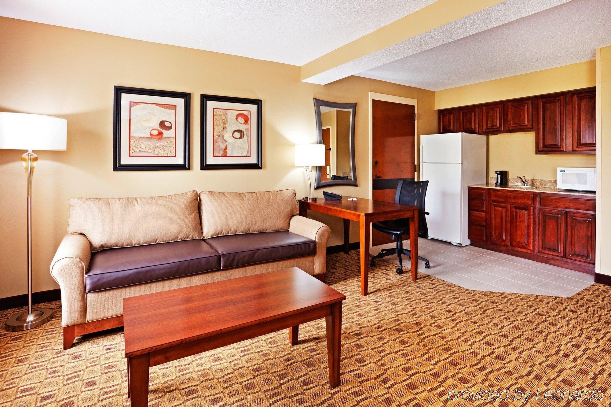 Comfort Suites Near Birkdale Village- האנטרסוויל מראה פנימי תמונה